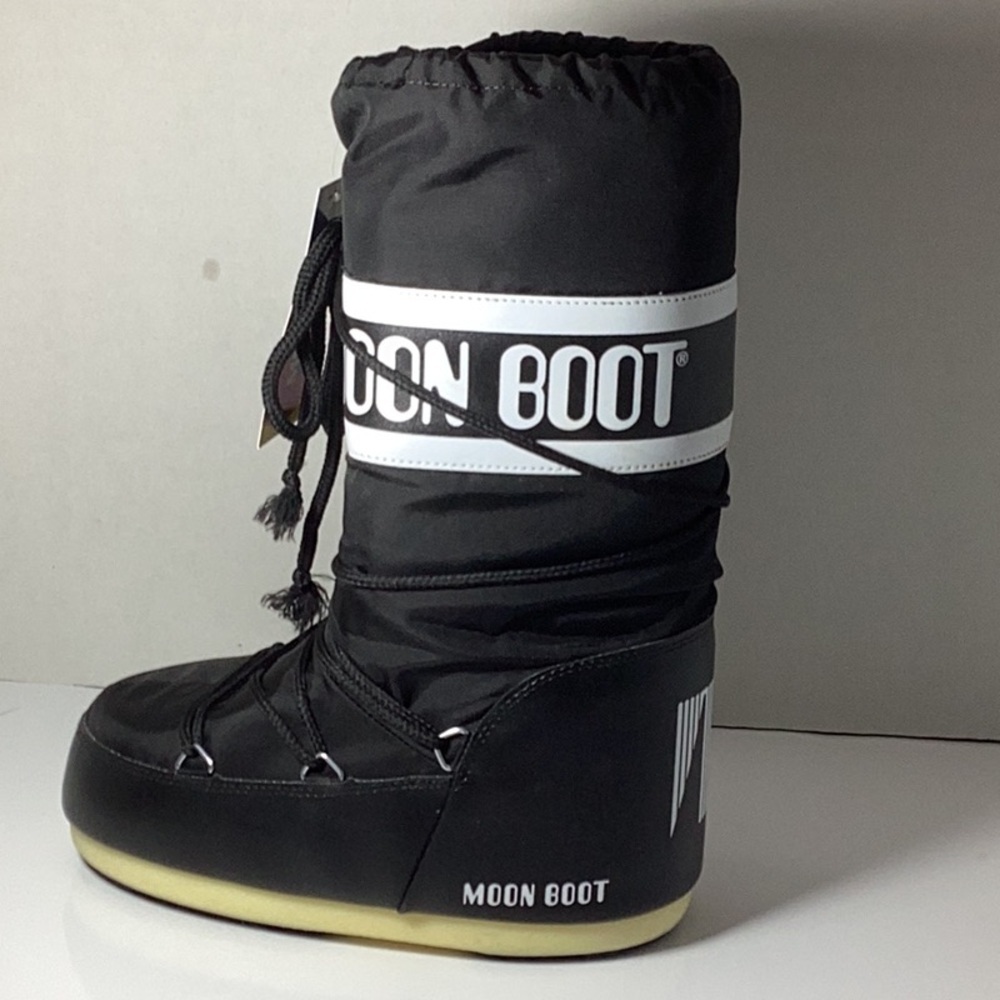 Moon Boot Black Snow Boots - Picture 6 of 13